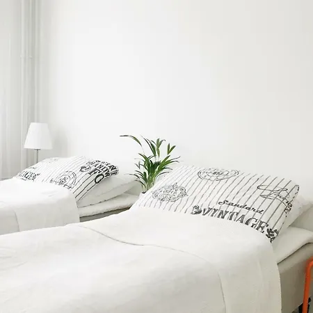 Huoneisto Aa's Apartment, Kivisto Station, Helsinki Airport Vantaa